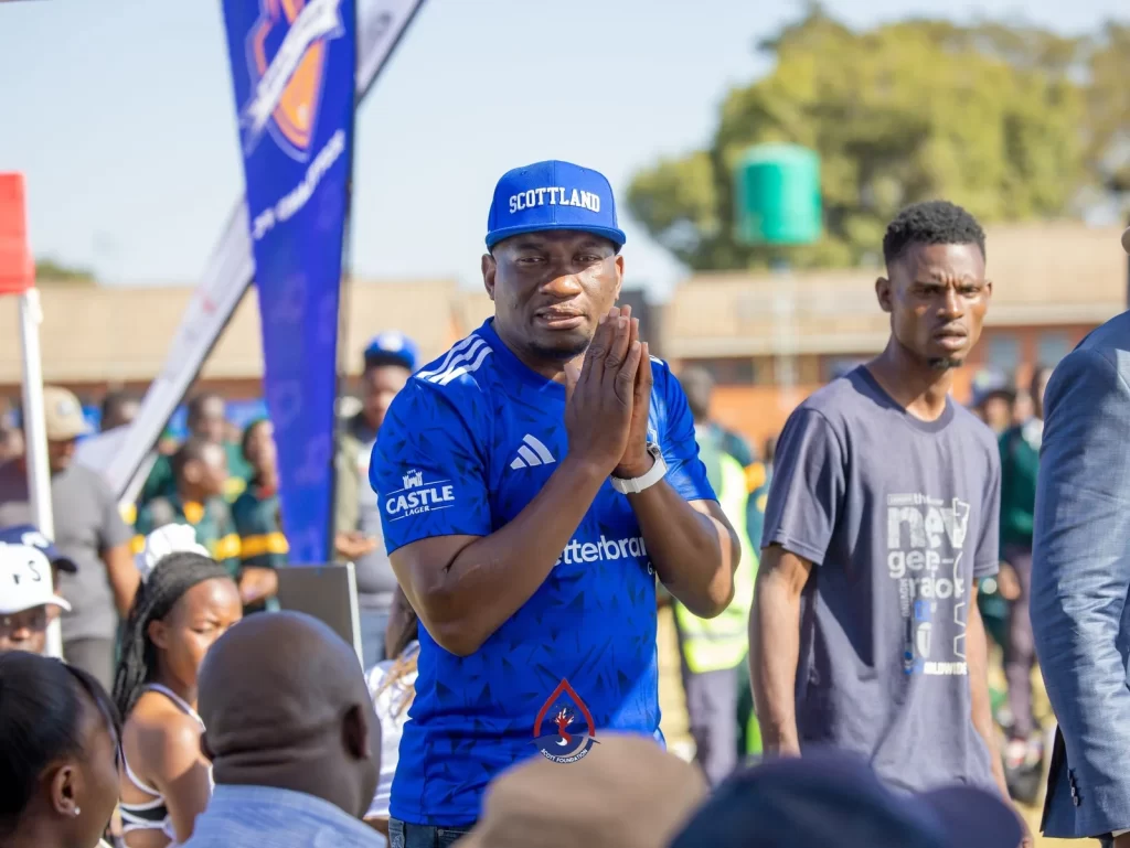 Scott Sakupwanya, el artífice del Scottland FC.